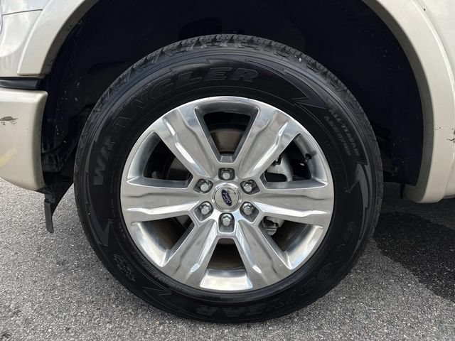 Used 2017 Ford F150 Platinum w/ Equipment Group 701A Luxury AWD/4WD image 9