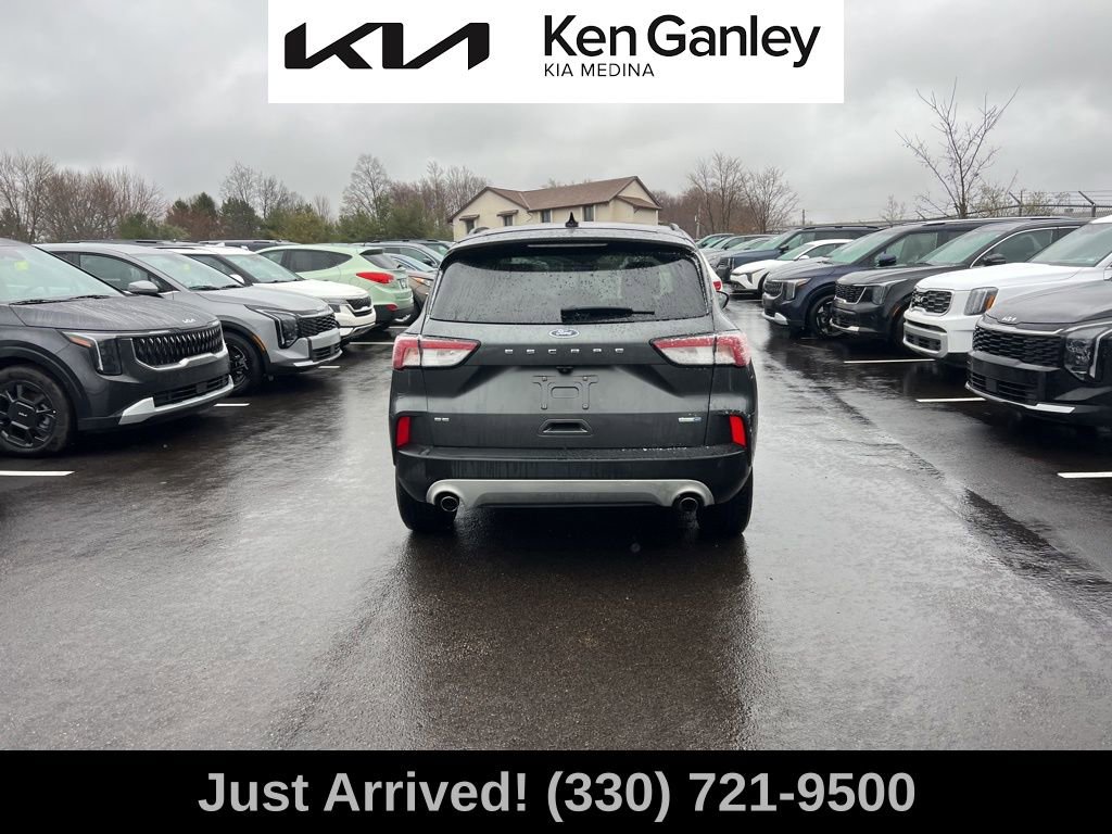 Used 2020 Ford Escape SE image 6