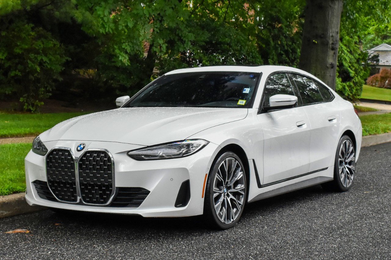 Used 2022 BMW 430i Gran Coupe w/ Parking Assistance Package RWD image 2