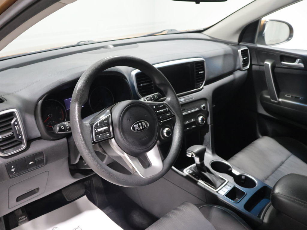 Used 2020 Kia Sportage LX AWD/4WD image 15