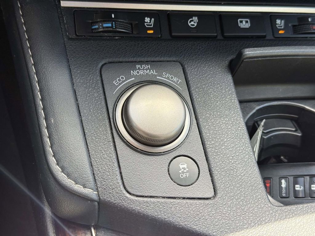 Used 2016 Lexus ES 350 w/ Luxury Package w/Wood Trim FWD image 21