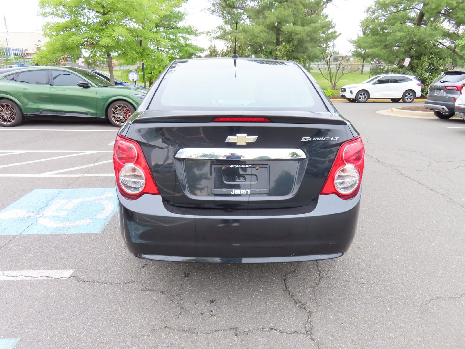 Used 2013 Chevrolet Sonic LT w/ Wheels and Fog Lamp Package FWD image 5