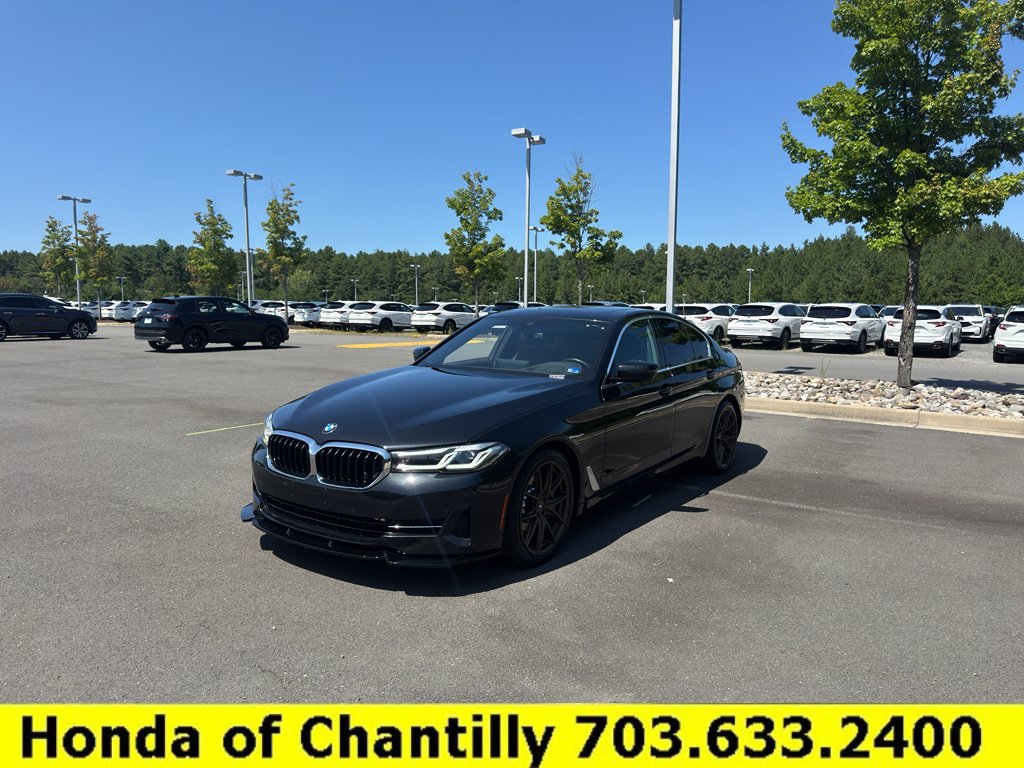 Used 2022 BMW 530i xDrive w/ Premium Package AWD/4WD image 3