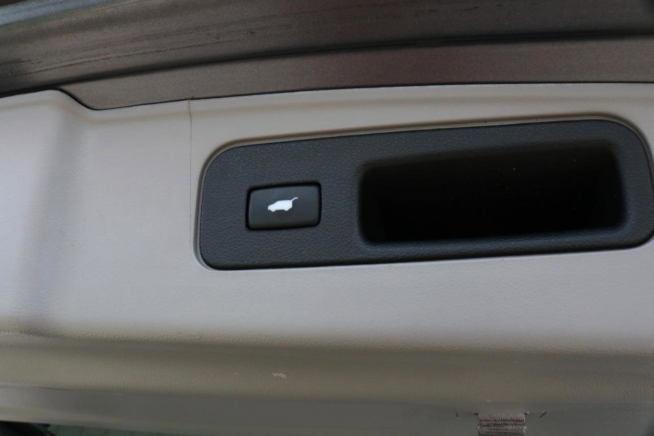 Used 2014 Honda Pilot Touring image 35