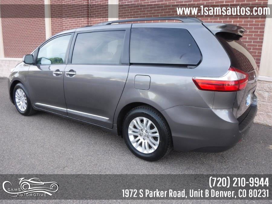 Used 2017 Toyota Sienna XLE Premium image 4
