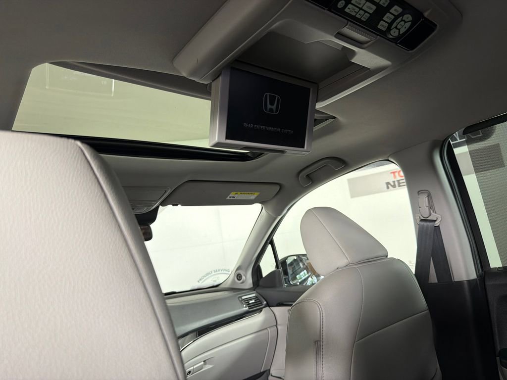 Used 2017 Honda Pilot Touring image 25