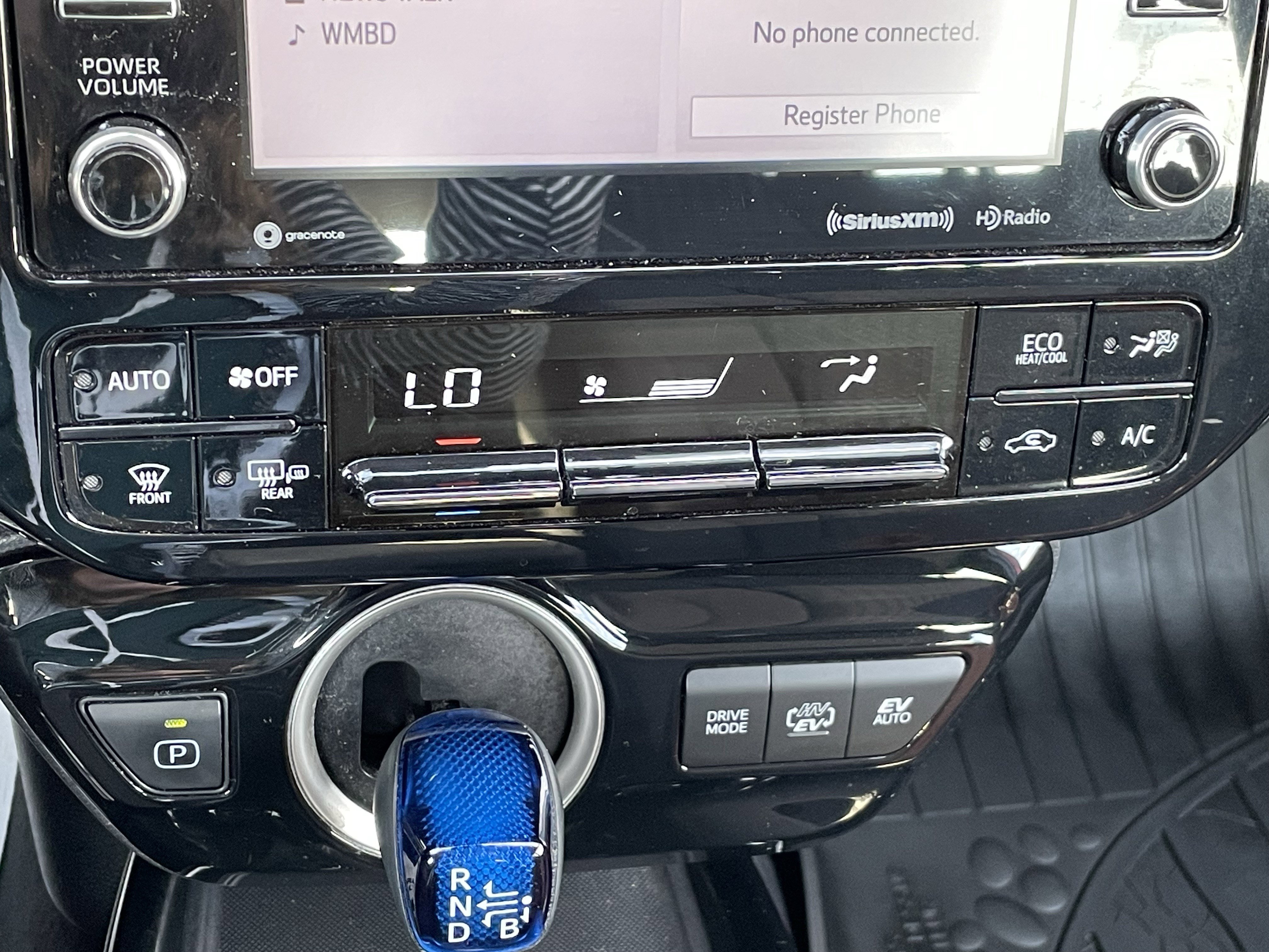 Used 2020 Toyota Prius Prime LE image 25