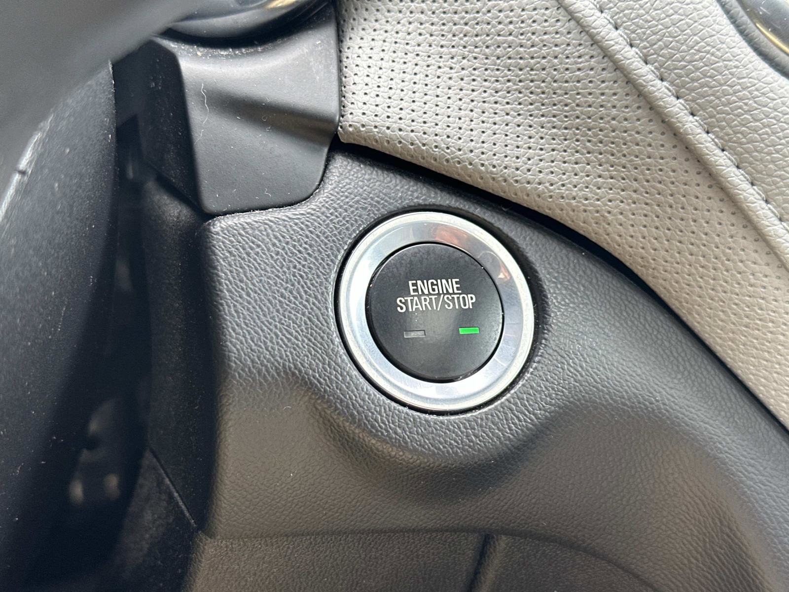 Certified 2018 Chevrolet Equinox Premier image 27