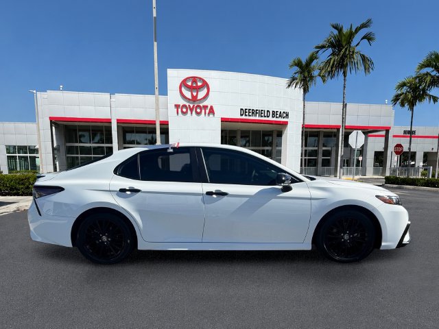 Certified 2022 Toyota Camry SE w/ Convenience Package FWD image 8