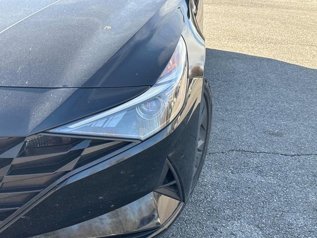 Used 2023 Hyundai Elantra SEL image 5
