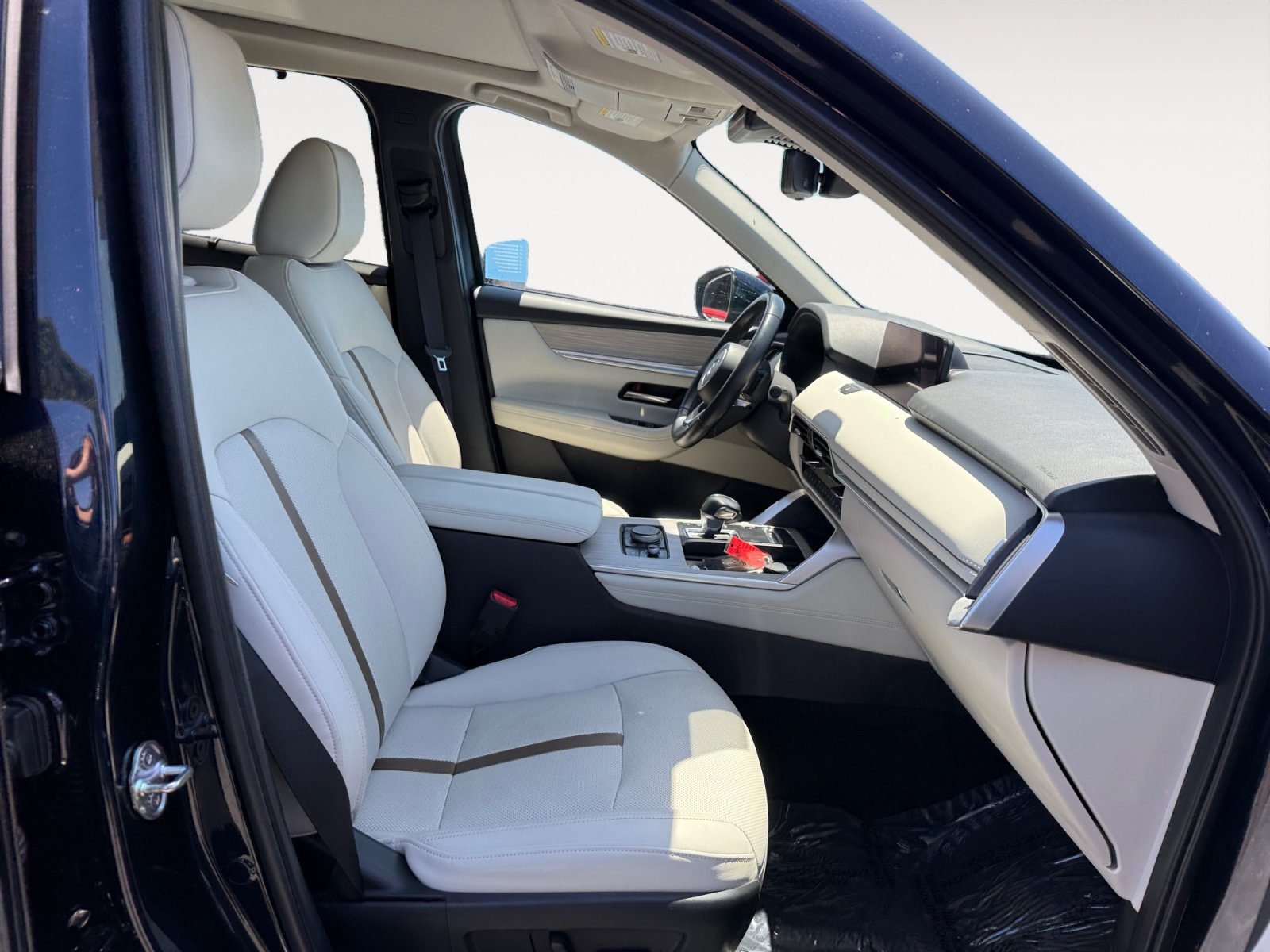 Certified 2024 MAZDA CX-90 Plug-In Hybrid w/ Premium Plus AWD/4WD image 19