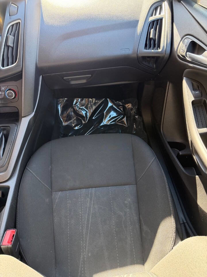 Used 2018 Ford Focus SEL image 9