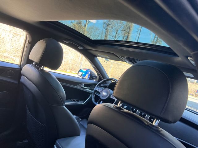 Used 2018 Kia Stinger GT1 image 31