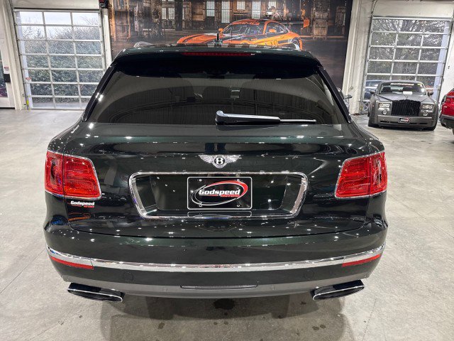 Used 2017 Bentley Bentayga image 6