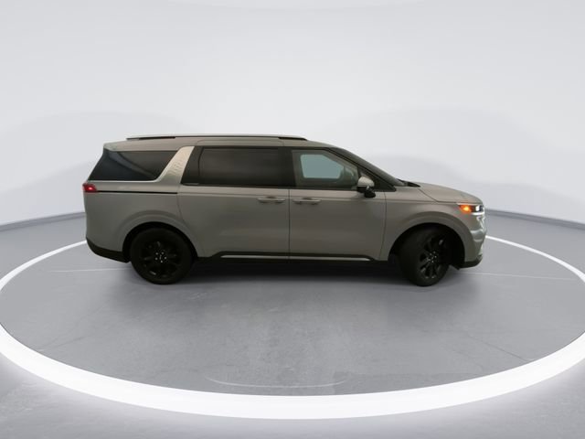 Used 2024 Kia Carnival SX FWD image 7