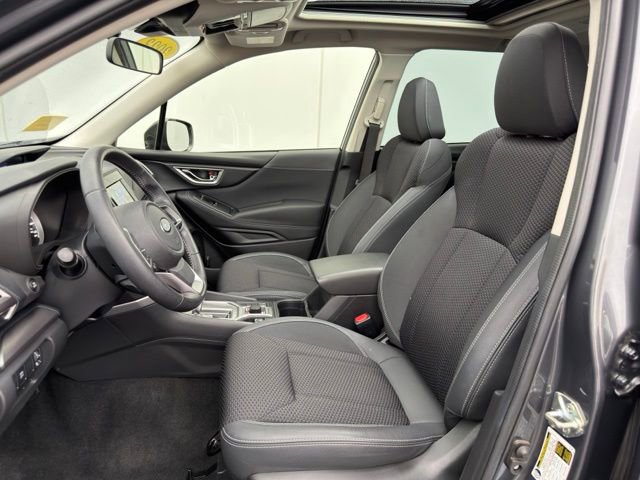Used 2023 Subaru Forester Premium image 21