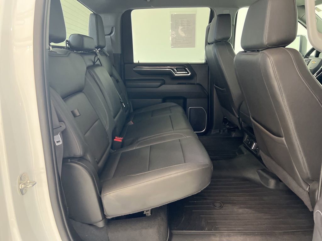 Used 2024 Chevrolet Silverado 2500 LTZ image 23