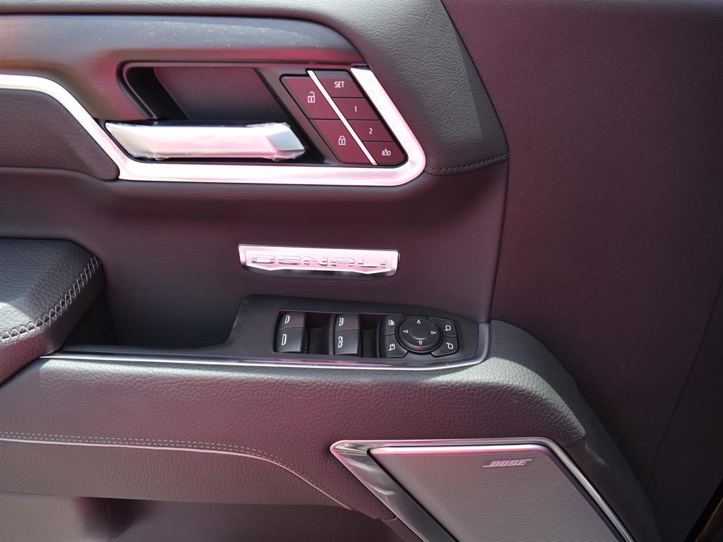 New 2025 GMC Sierra 1500 Denali image 16