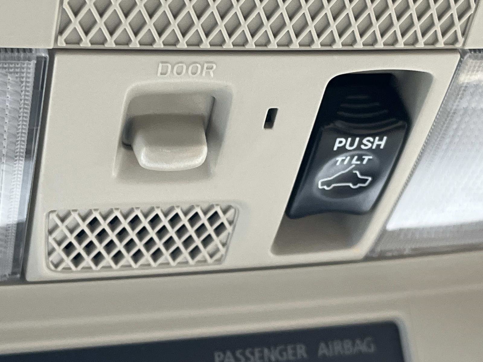 Used 2020 Mitsubishi Outlander GT image 40