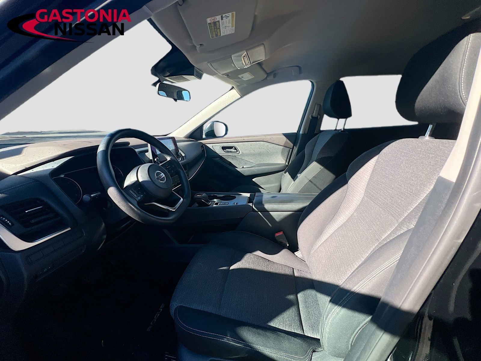 Used 2021 Nissan Rogue S image 26