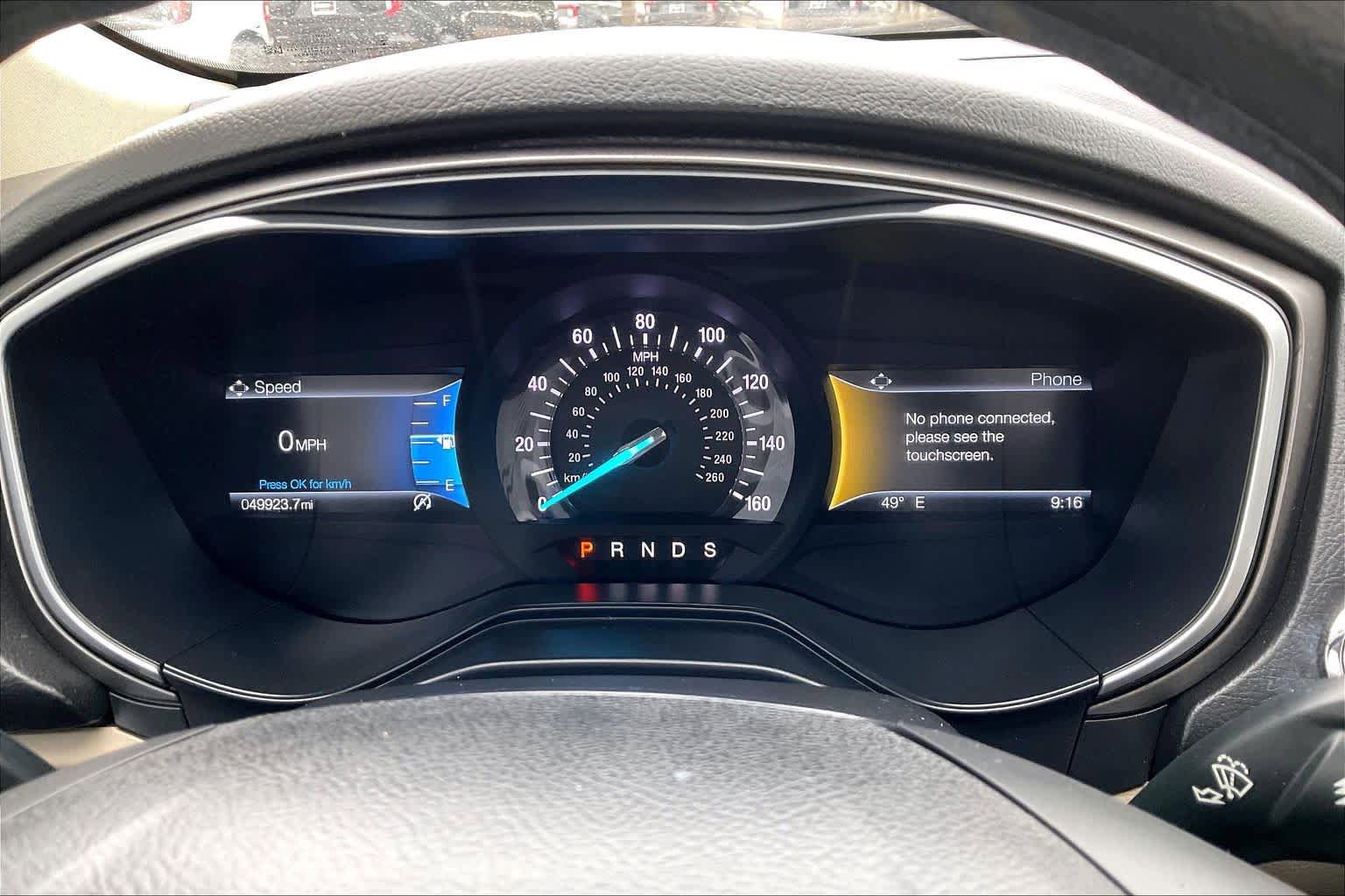 Used 2019 Ford Fusion SE FWD image 25