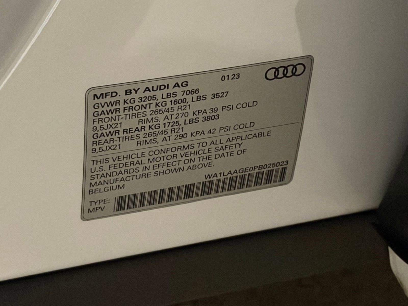 Certified 2023 Audi e-tron Premium Plus w/ Premium Plus Package AWD/4WD image 21