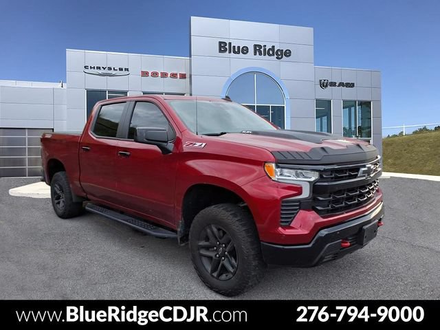 Used 2024 Chevrolet Silverado 1500 LT Trail Boss w/ Convenience Package II AWD/4WD image 1