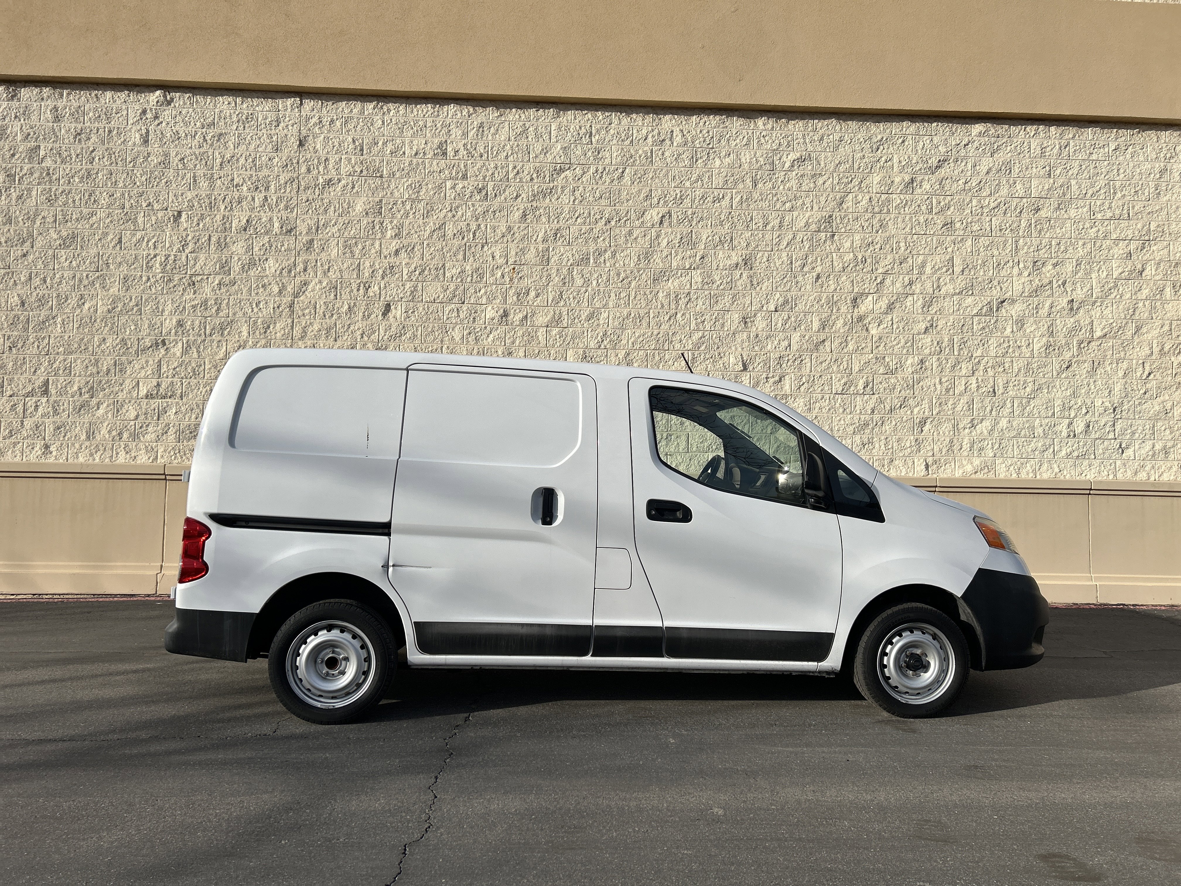 Used 2019 Nissan NV200 S image 2