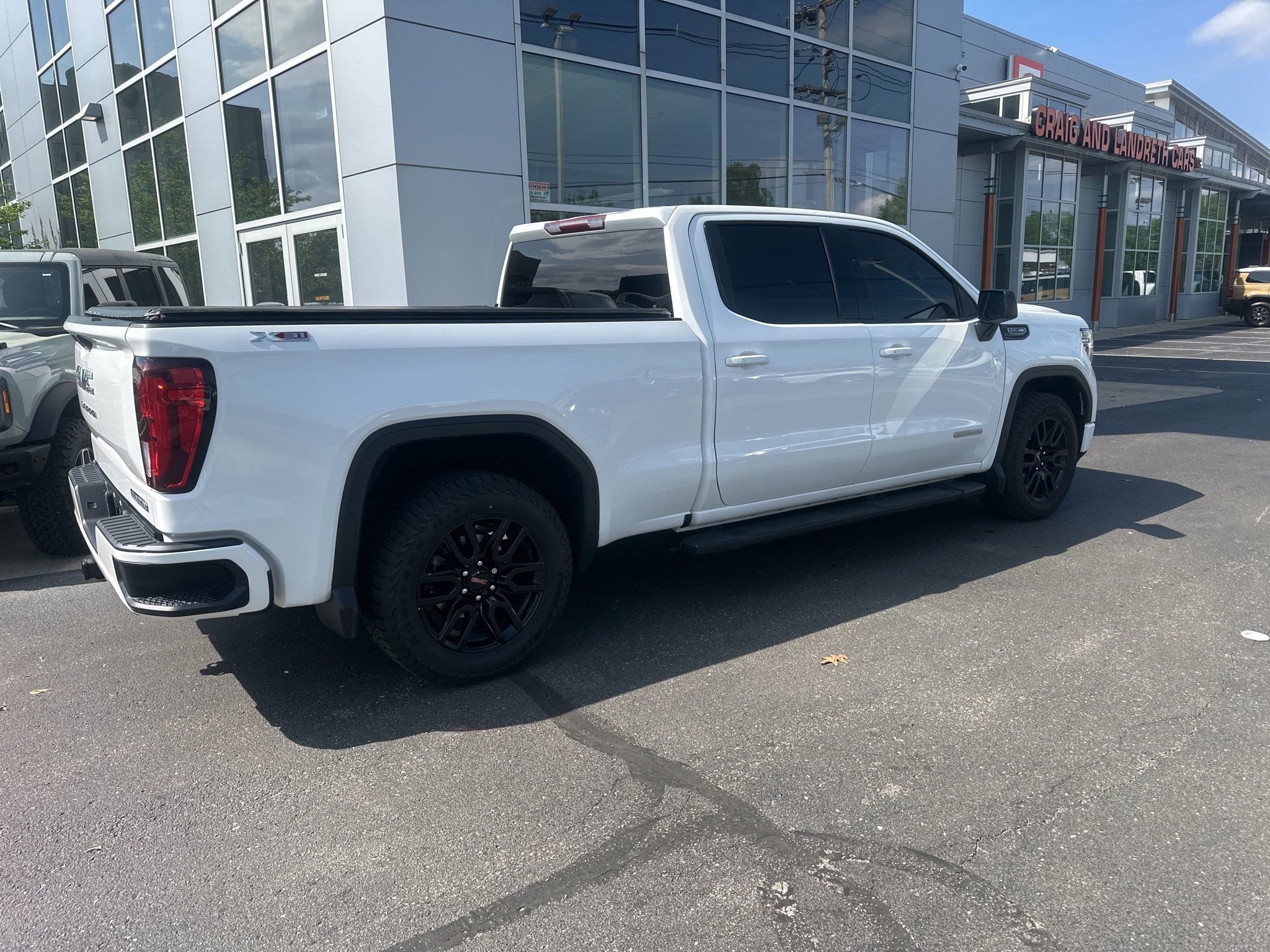 Used 2021 GMC Sierra 1500 Elevation w/ X31 Off-Road Package image 4