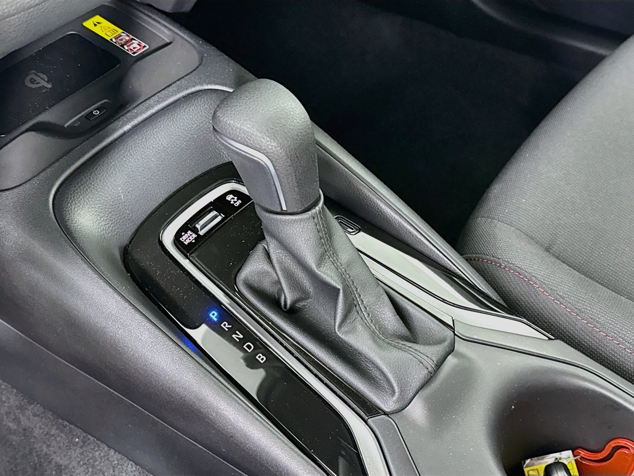 Certified 2026 Toyota Corolla SE w/ SE Package FWD image 16