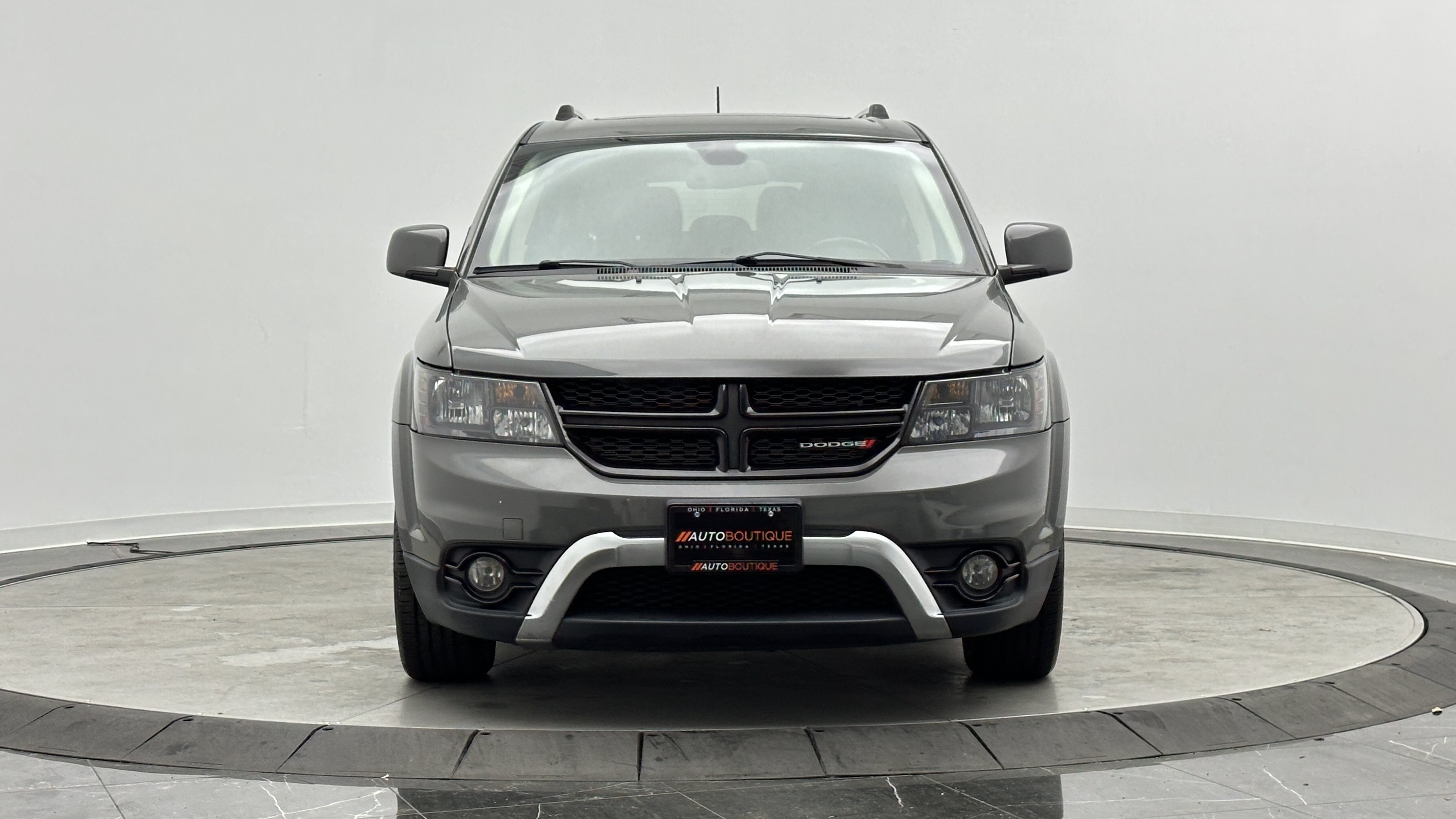 Used 2020 Dodge Journey Crossroad FWD image 2