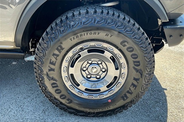 New 2025 Ford Bronco Badlands image 12