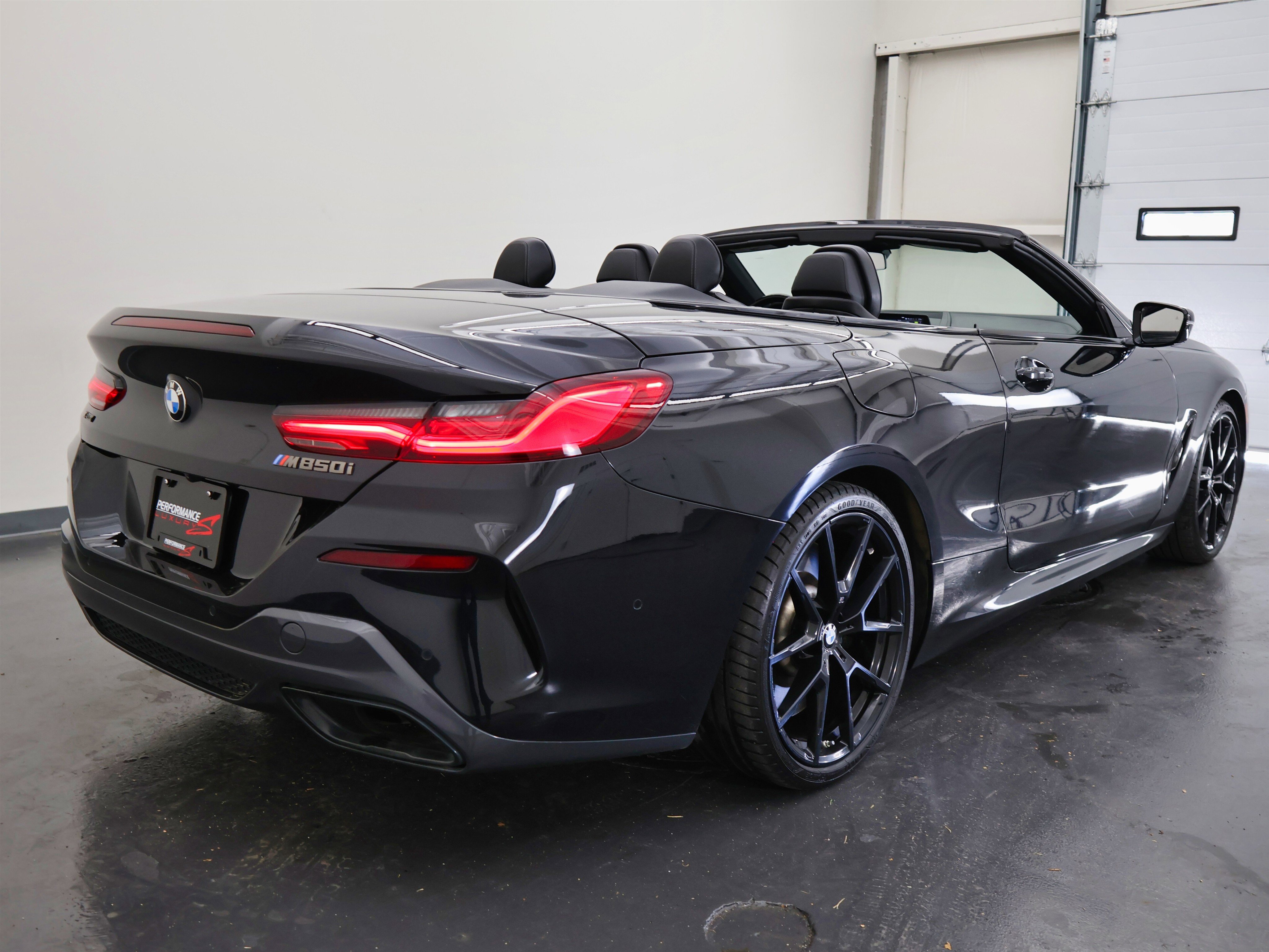 Used 2021 BMW M850i xDrive Convertible image 4