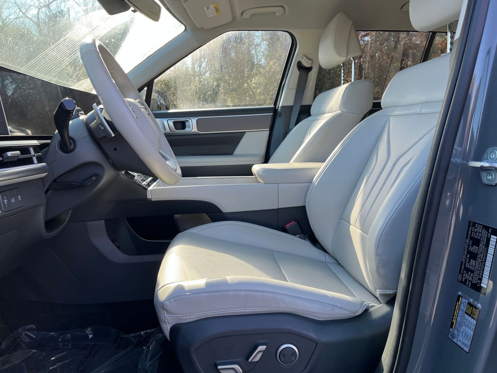 Used 2025 Hyundai Santa Fe SEL image 28