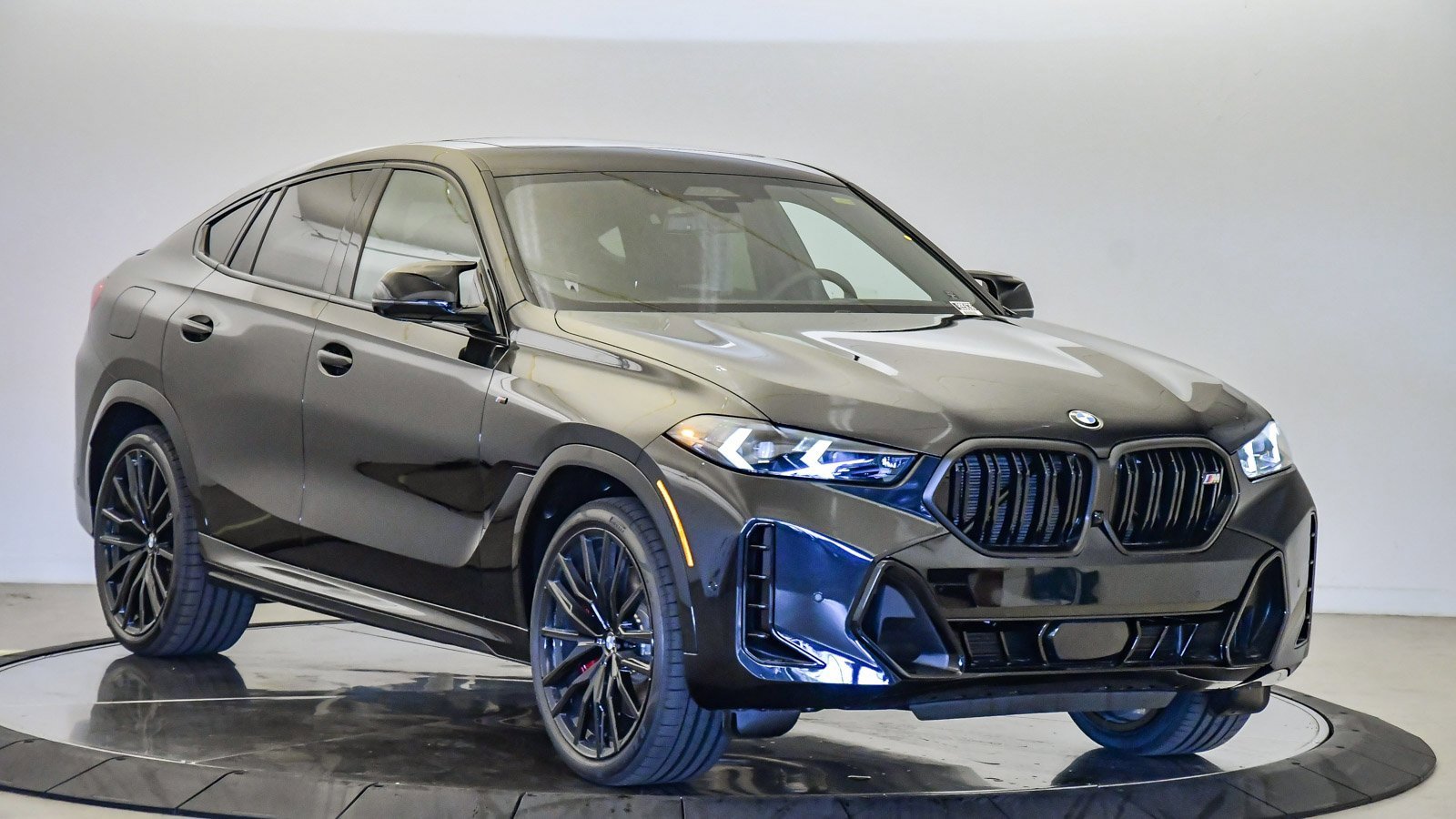 New 2026 BMW X6 M60i image 6