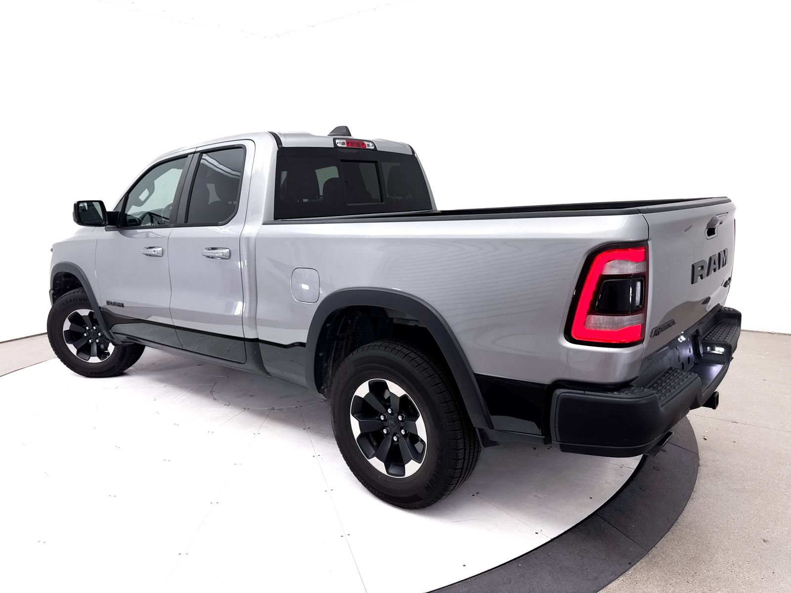 Used 2020 RAM 1500 Rebel AWD/4WD image 2