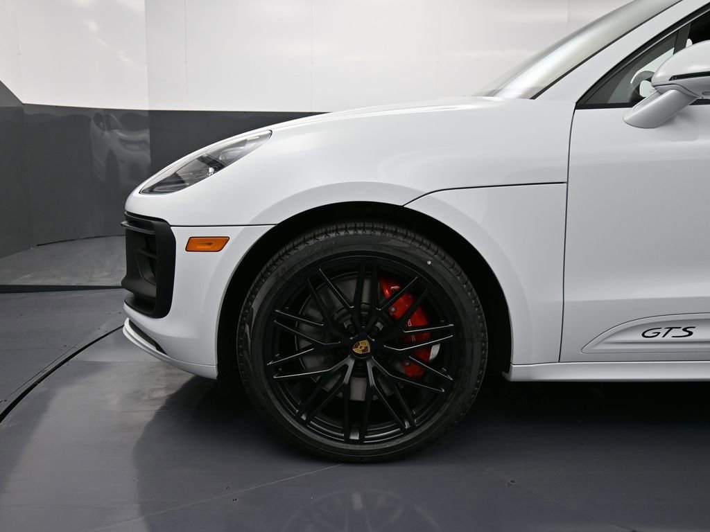 New 2026 Porsche Macan GTS AWD/4WD image 12