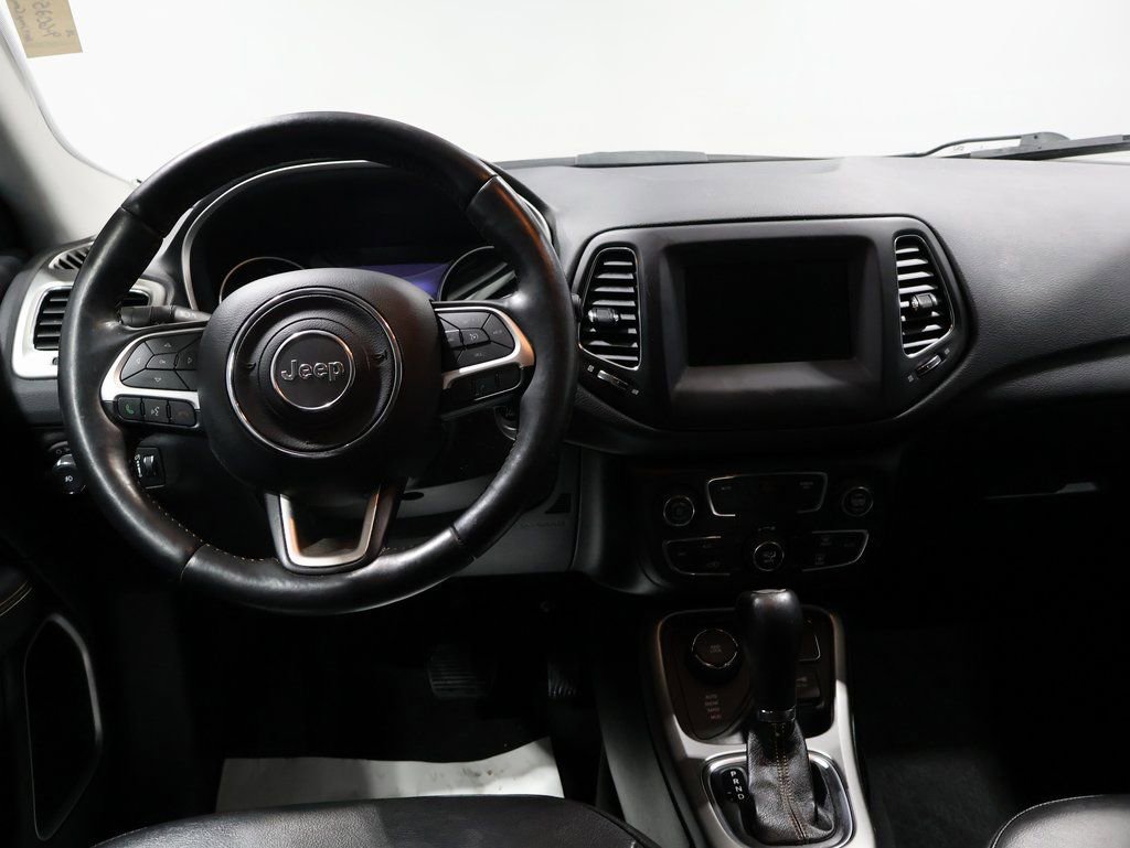 Used 2019 Jeep Compass Latitude w/ Popular Equipment Group image 18