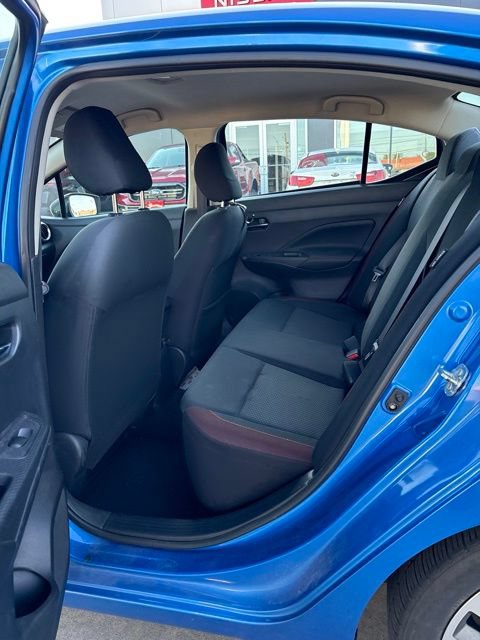 Used 2020 Nissan Versa SR FWD image 6