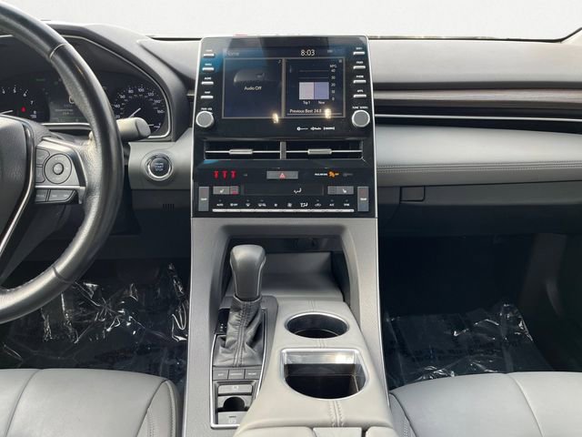Used 2019 Toyota Avalon XLE image 11