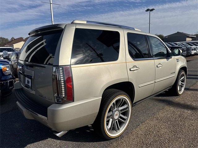 Used 2014 Cadillac Escalade Premium image 6