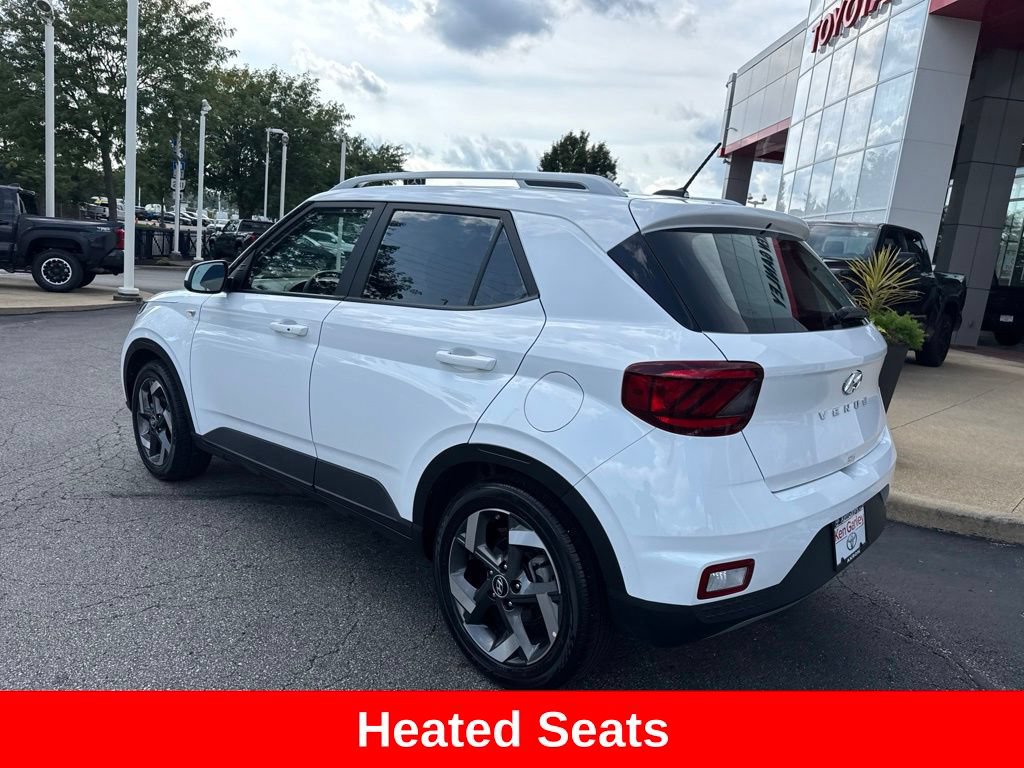 Used 2026 Hyundai Venue SEL FWD image 5