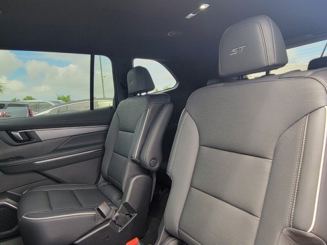 Used 2026 Buick Enclave Sport Touring FWD image 27