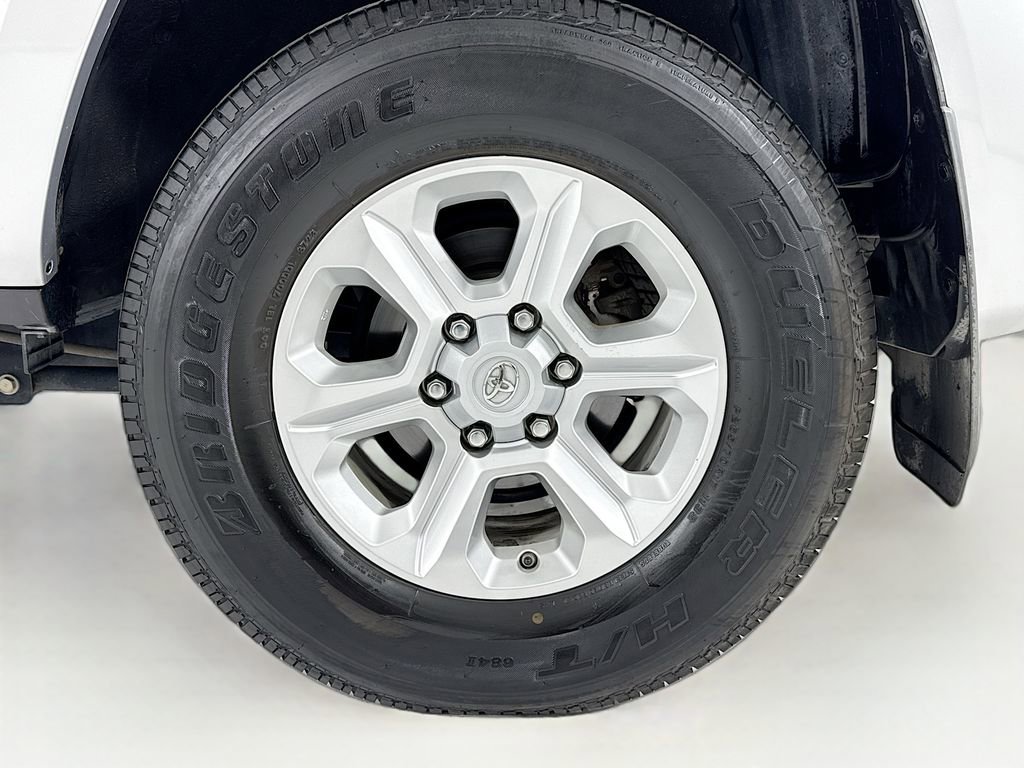 Used 2017 Toyota 4Runner SR5 image 29