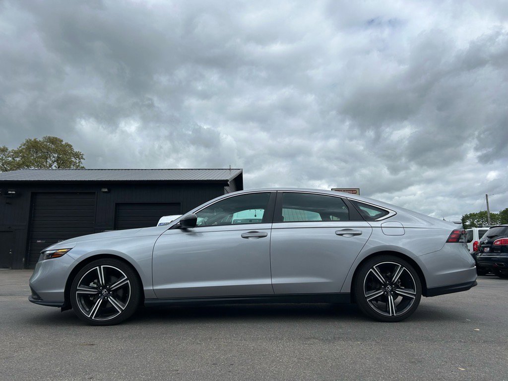 Used 2023 Honda Accord Sport image 6