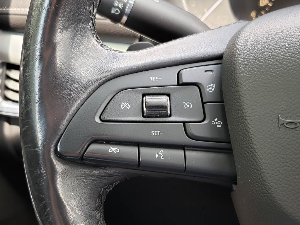 Used 2019 Cadillac XT4 Premium Luxury w/ Enhanced Visibility Package AWD/4WD image 21