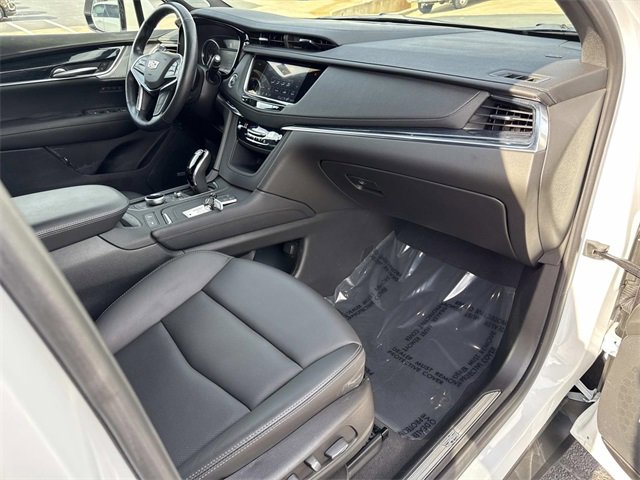 Certified 2024 Cadillac XT5 Premium Luxury w/ LPO, Floor Liner Package image 14