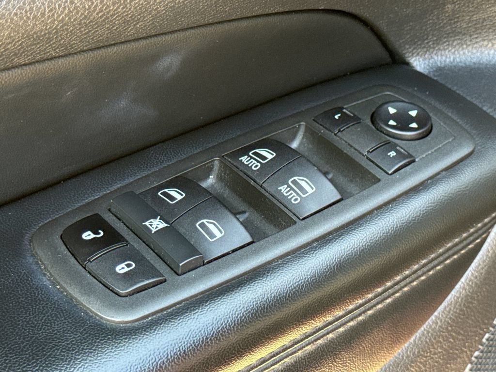 Used 2022 Jeep Grand Cherokee Laredo X AWD/4WD image 19