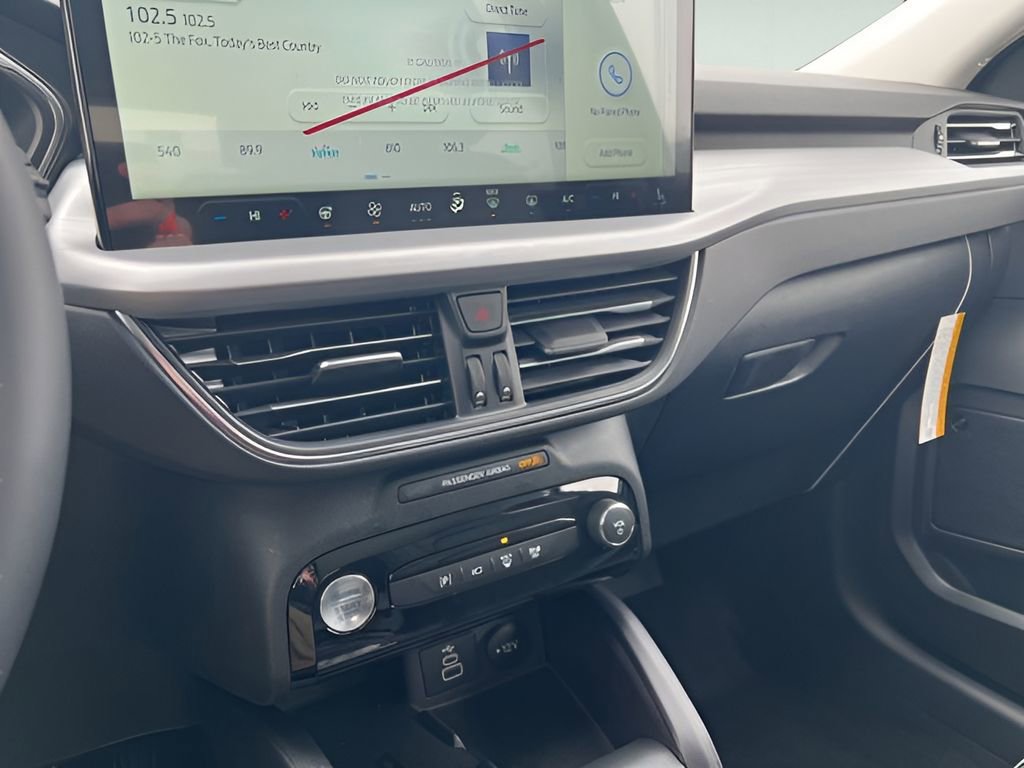 New 2026 Ford Escape Base w/ PHEV Premium Package image 31