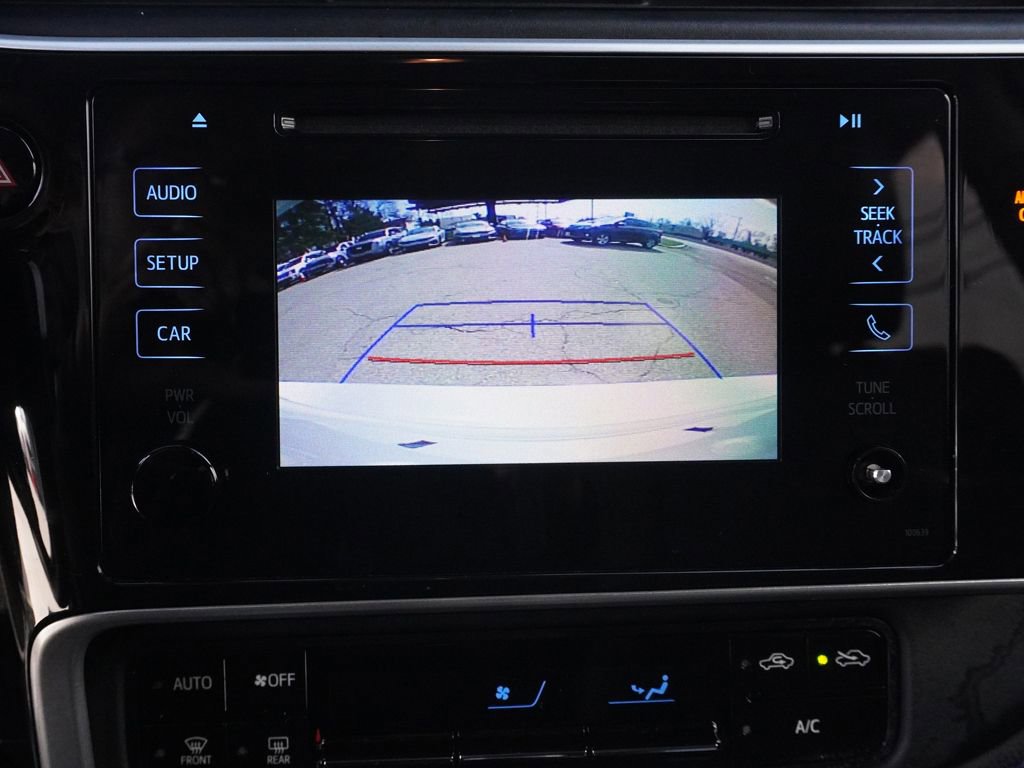 Used 2019 Toyota Corolla SE image 37